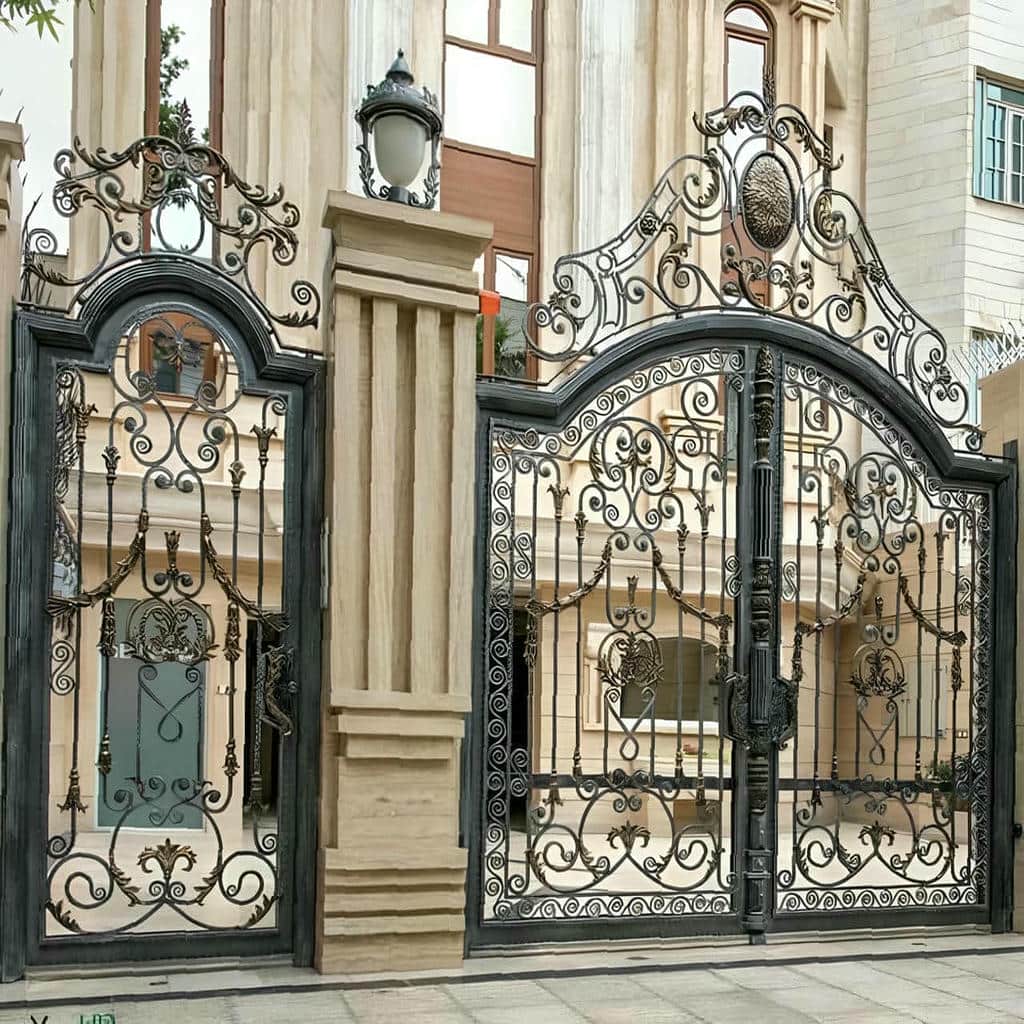 ساخت درب آهنی کلاسیک کتیبه دار با کلاف مقاوم