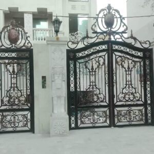 12 مدل درب پارکینگ ویلایی دو لنگه