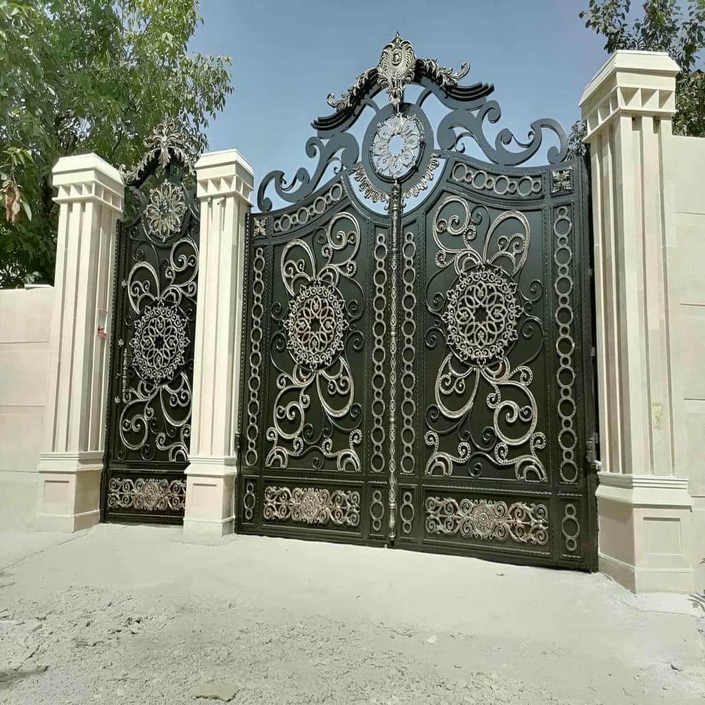 اجرای درب ساختمان مدرن نمای سنگ با اتصال ایمن