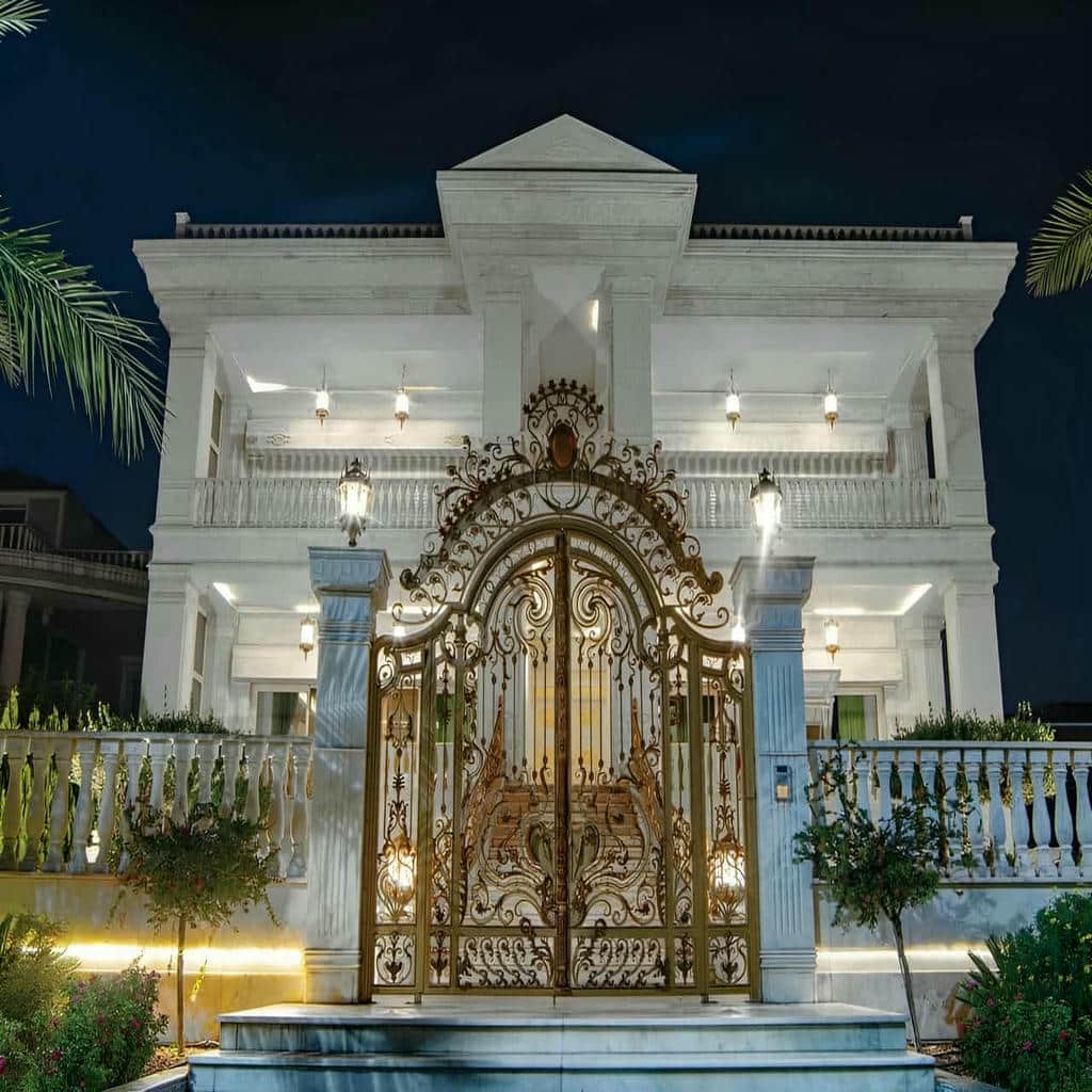 خرید درب آهنی باغ ماشین رو با عبور ایمن خودرو