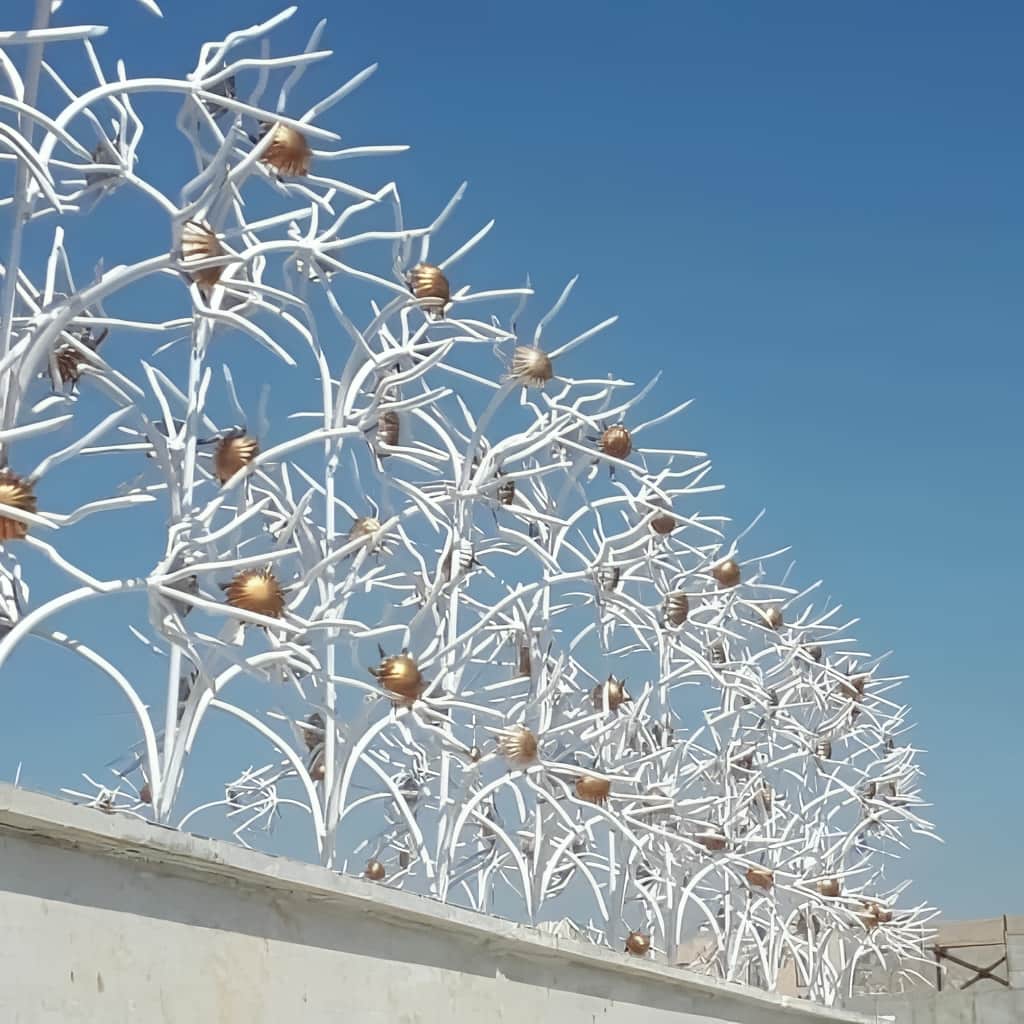 حفاظ گل آفتابگردان رنگ شده