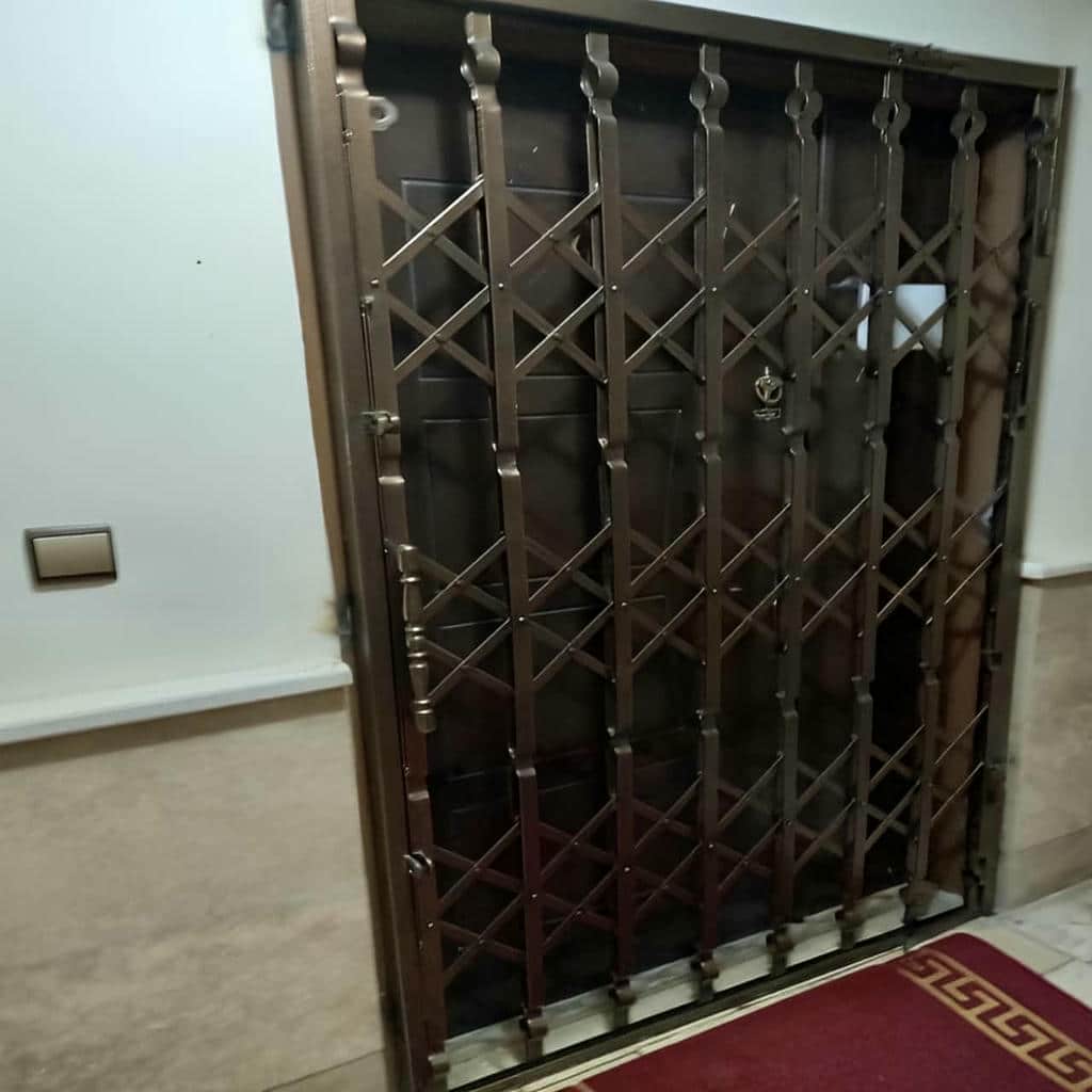درب آکاردئونی آپارتمان فلزی درب آکاردئونی آپارتمان فلزی