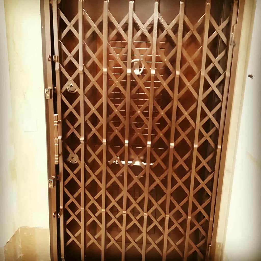 بدنه فلزی حفاظ متحرک بدنه فلزی حفاظ متحرک