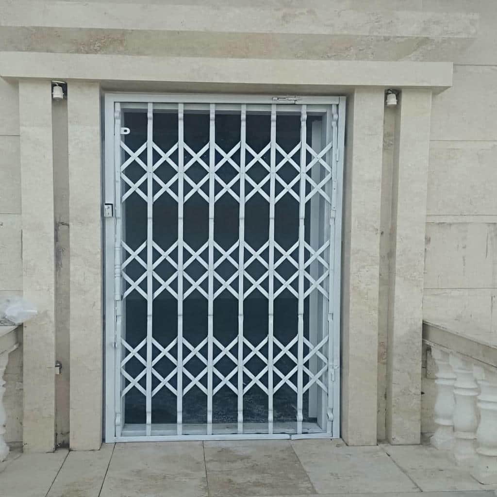 درب کشویی ساختمان