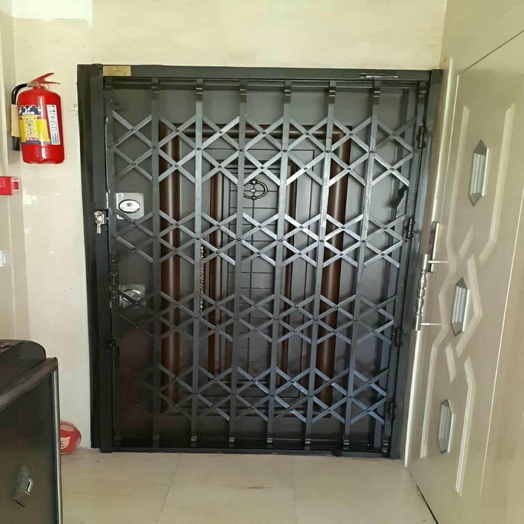 درب آکاردئونی فرفورژه