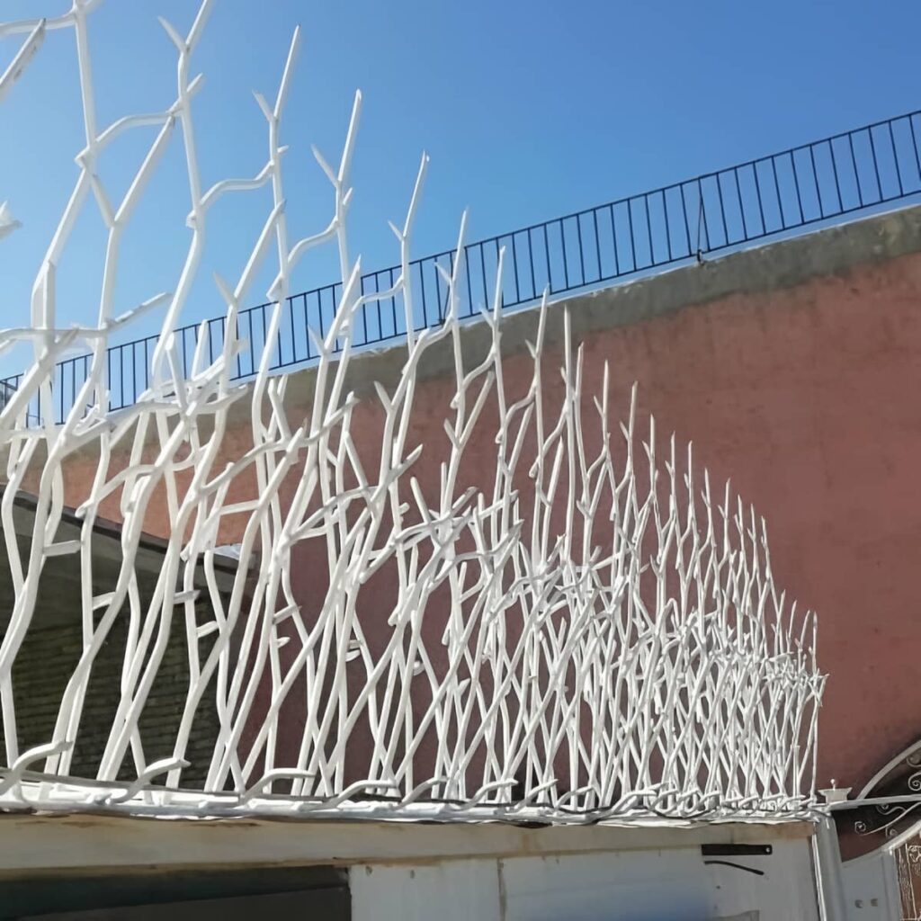 نرده حفاظ دیوار ورودی
