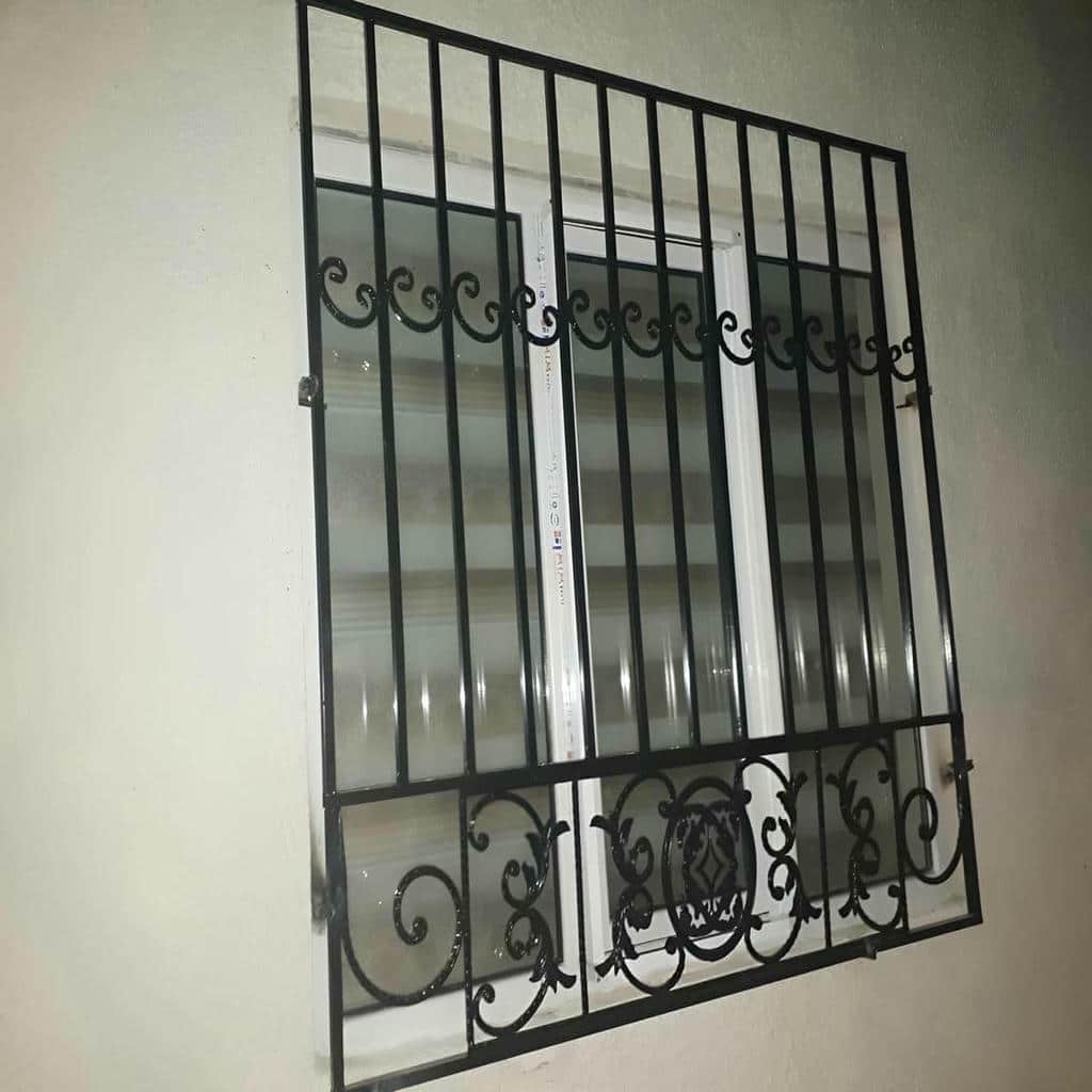 حفاظ پنجره فرفورژه مدرن حفاظ پنجره فرفورژه مدرن
