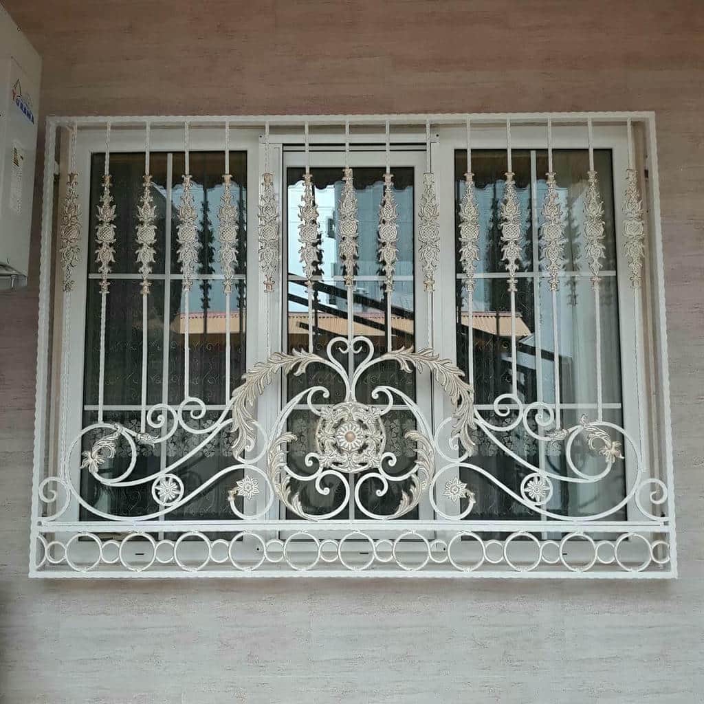 محافظ پنجره نمای ساختمان