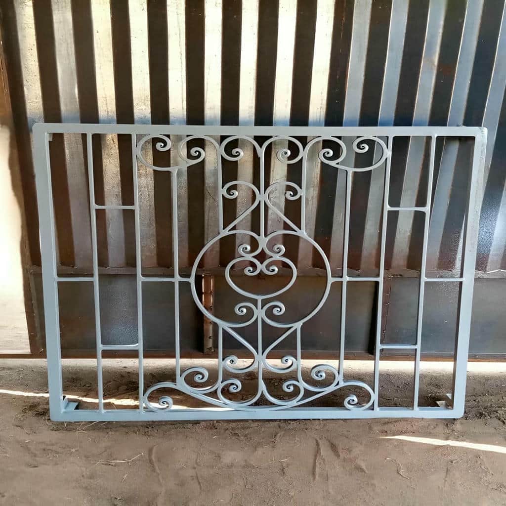 نرده پنجره طرح گلنرده