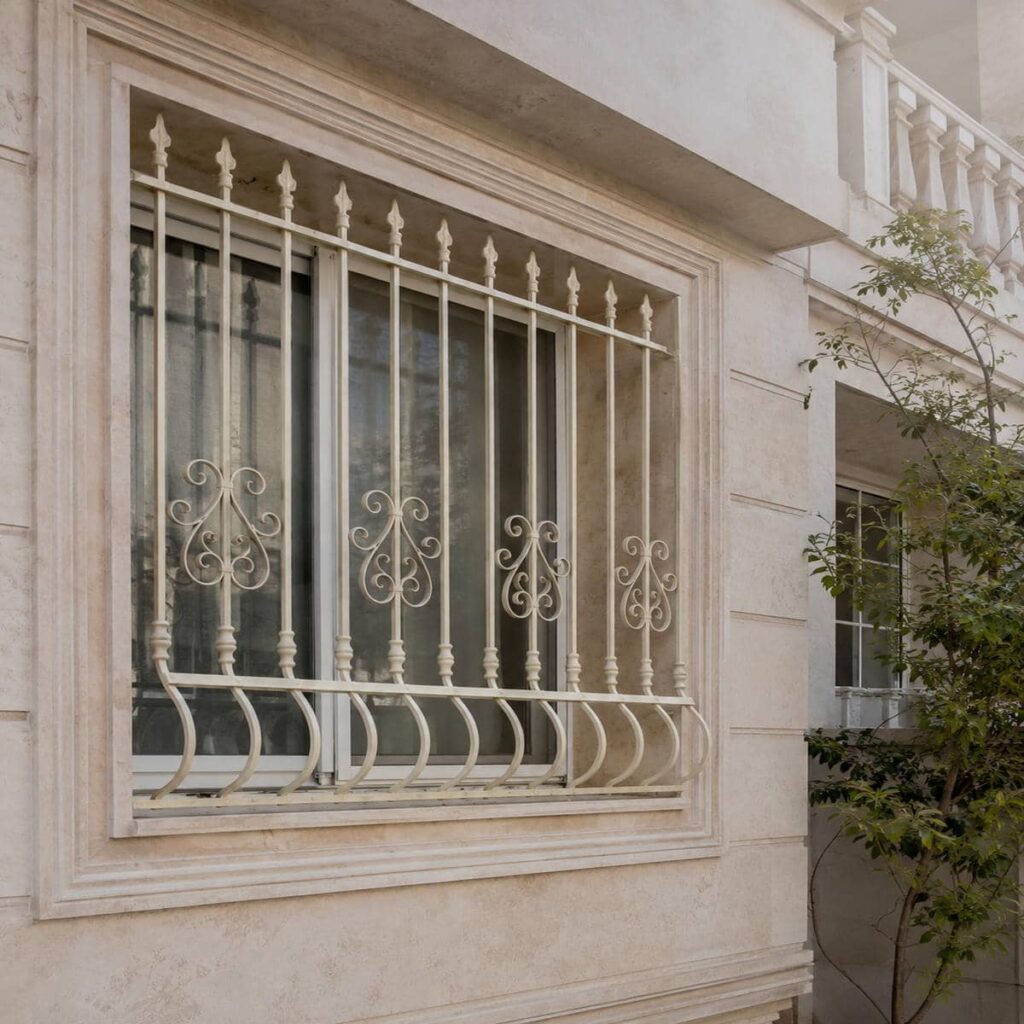 نرده پنجره ساختمان مدرن