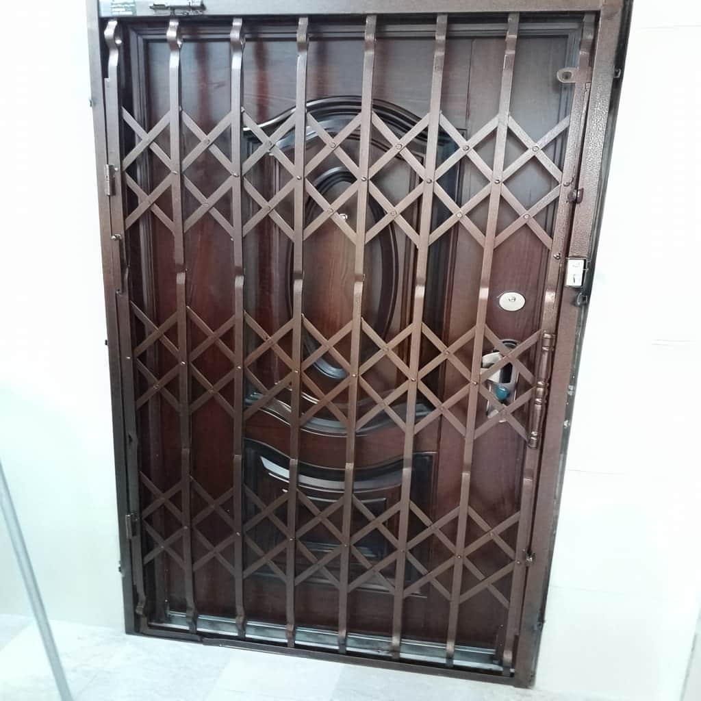 مرکز عرضه حفاظ کرکره ای با رنگ و طرح هماهنگ نما