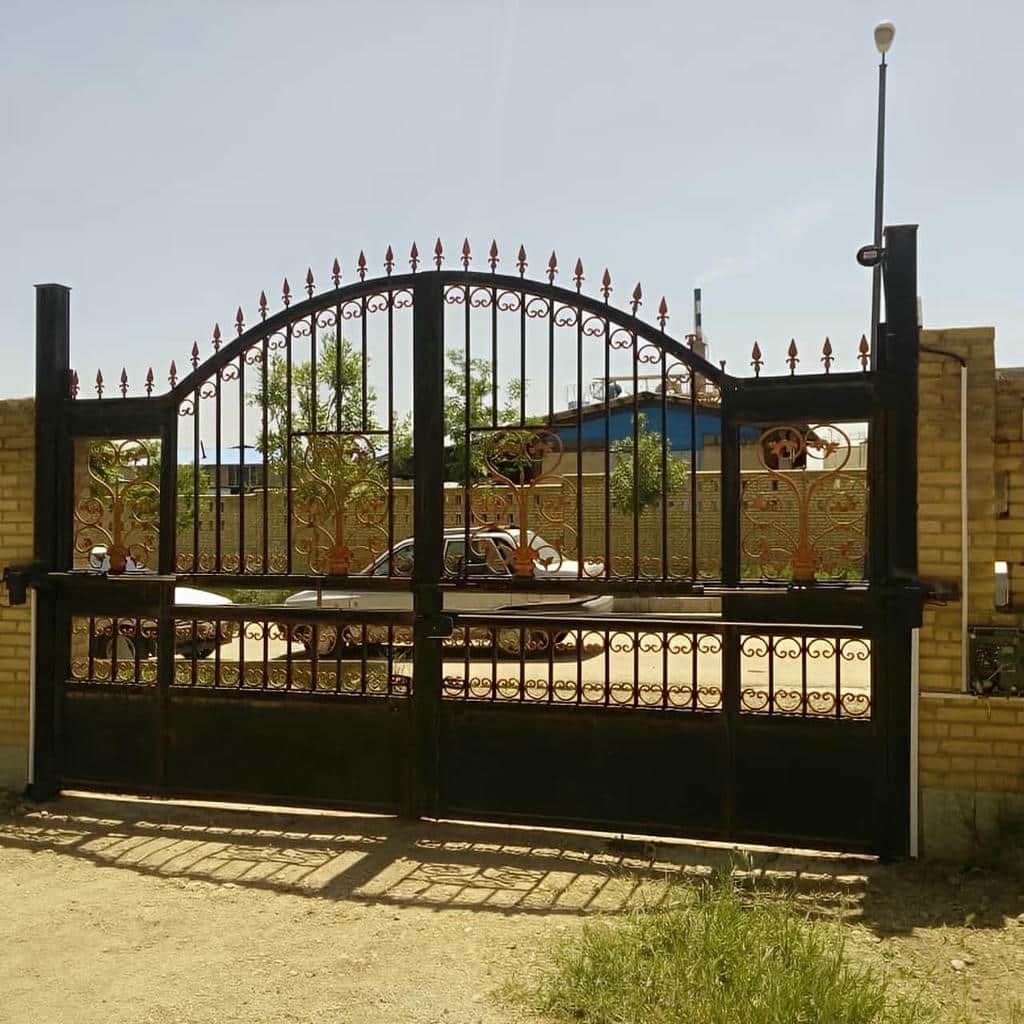 جک درب پارکینگ دو لنگه با بدنه فلزی