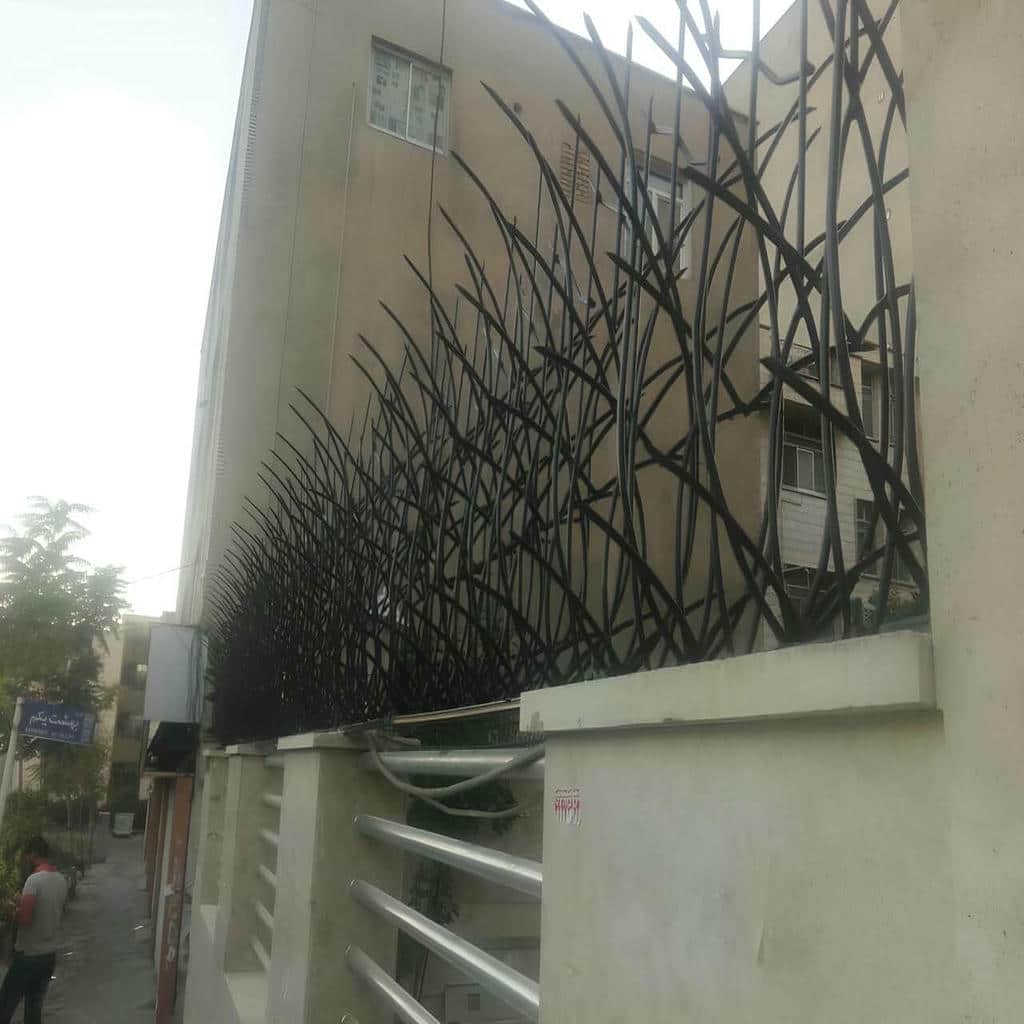 حفاظ دیوار شاخ گوزنی با پوشش مشکی