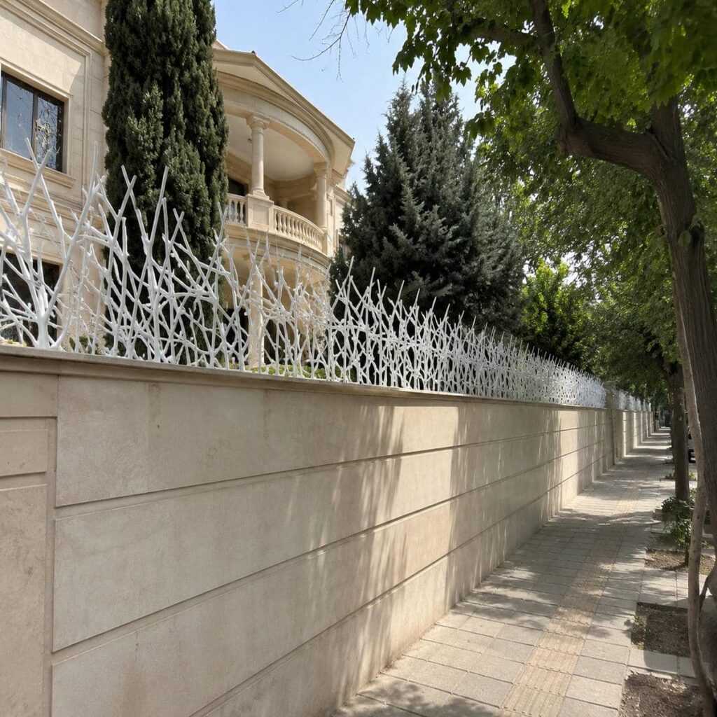 حفاظ دیوار فلزی با اتصالات یکنواخت