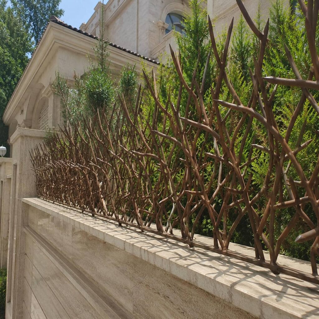 حفاظ شاخ گوزنی فلزی با نوک های متراکم