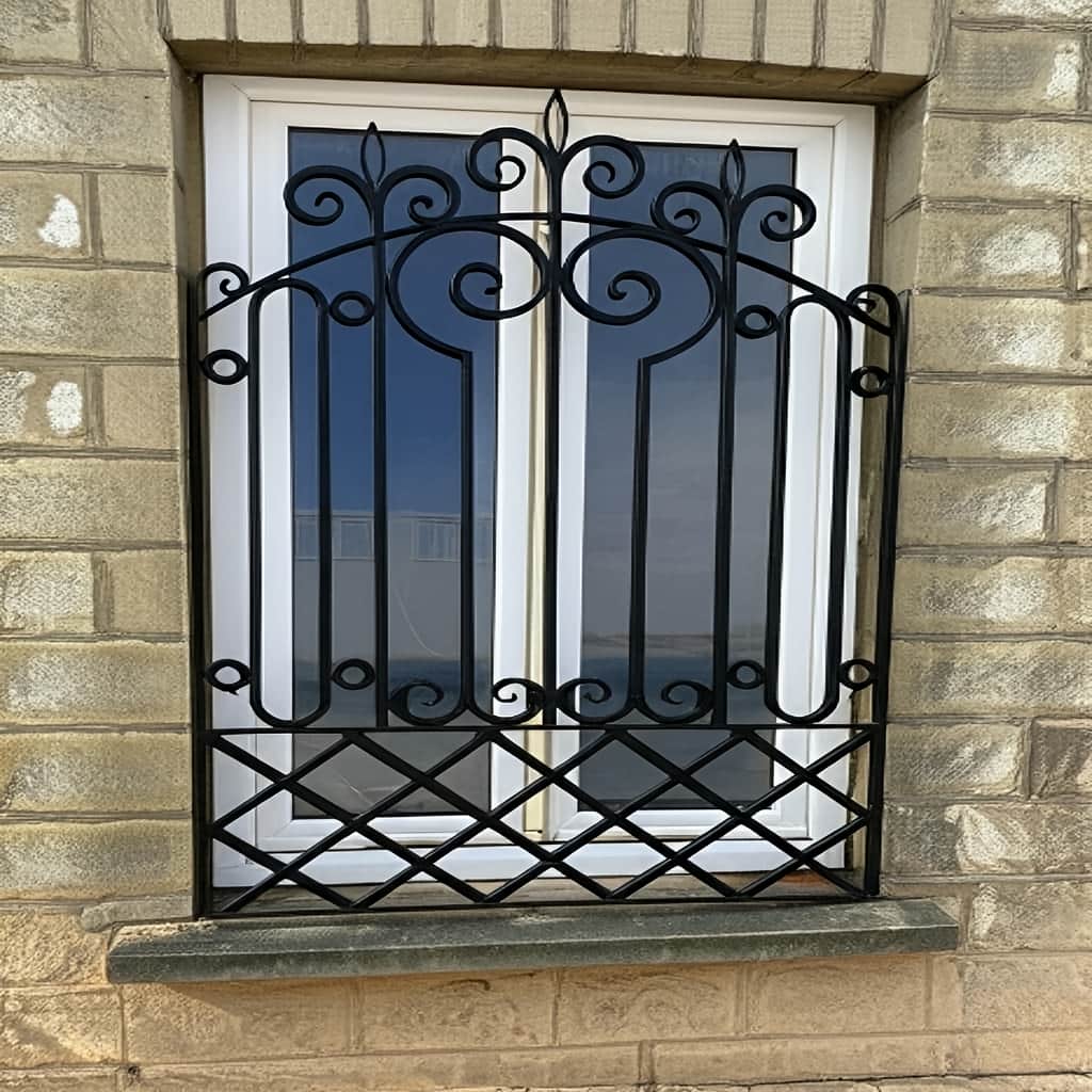 حفاظ پنجره آهنی مشکی در ارومیه