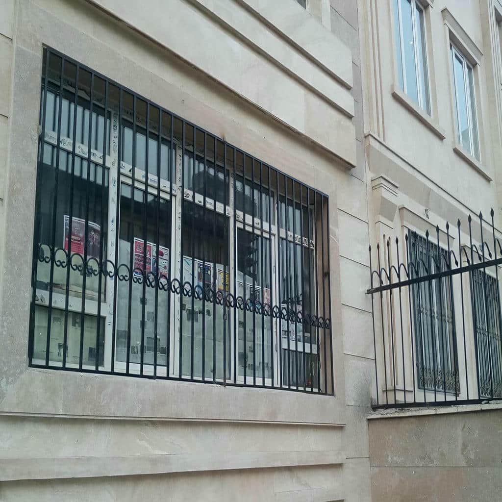 حفاظ پنجره سفارشی برای پنجره رو به حیاط