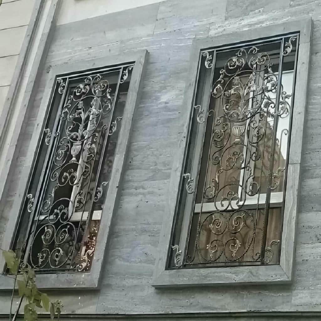 حفاظ پنجره فلزی ساده سفید در استان خراسان شمالی حفاظ پنجره فلزی ساده سفید در استان خراسان شمالی