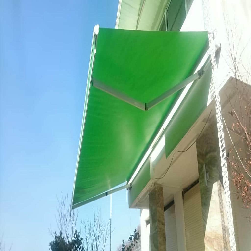 سایبان برقی بازویی با پارچه کرم و قاب فلزی