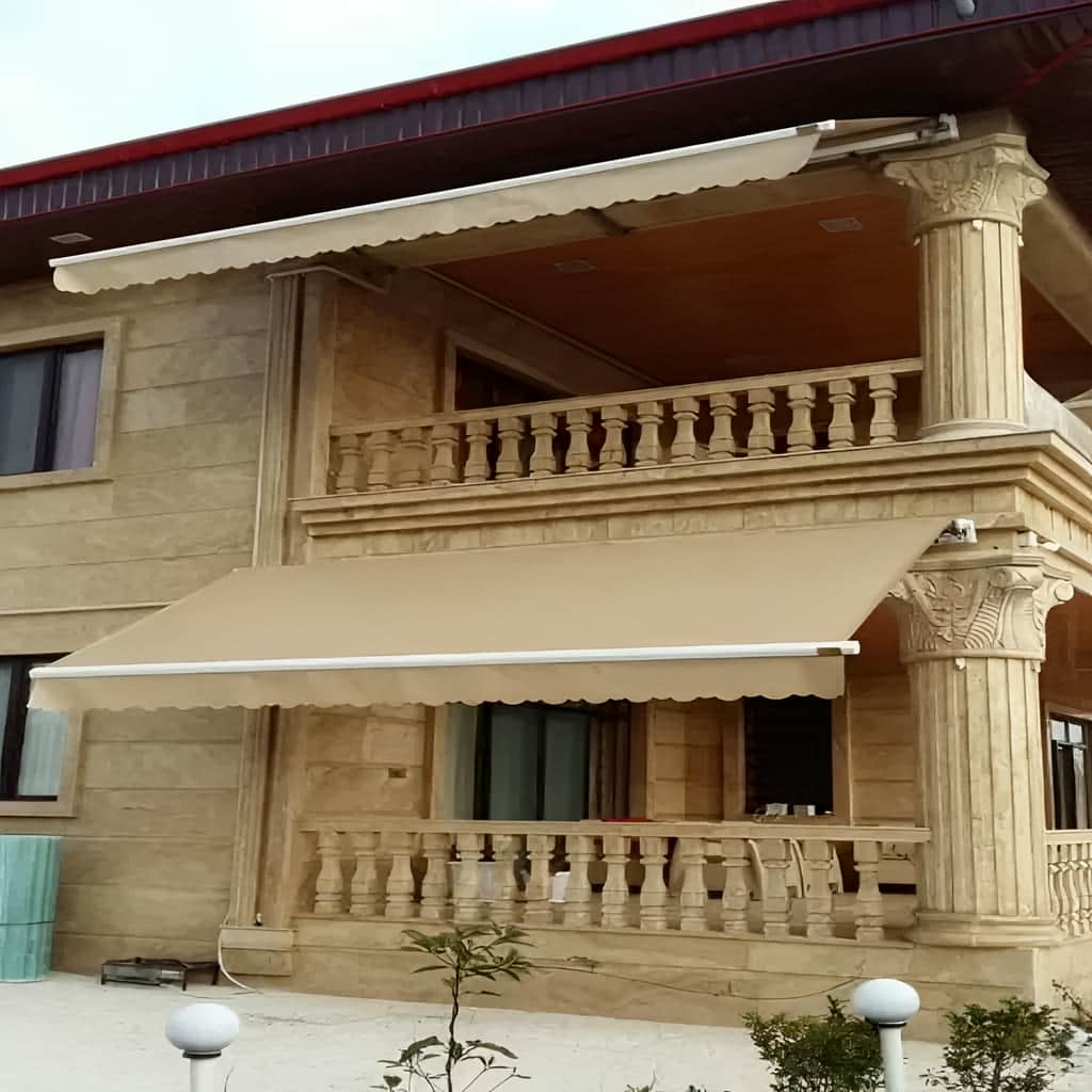 سایبان برقی ریموت دار در ورودی تجاری