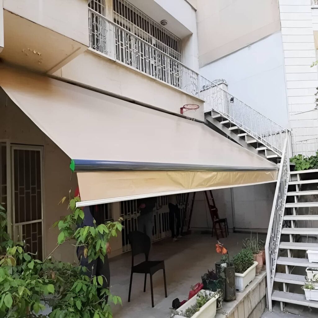 سایبان برقی کرم رنگ برای تراس در استان مرکزی