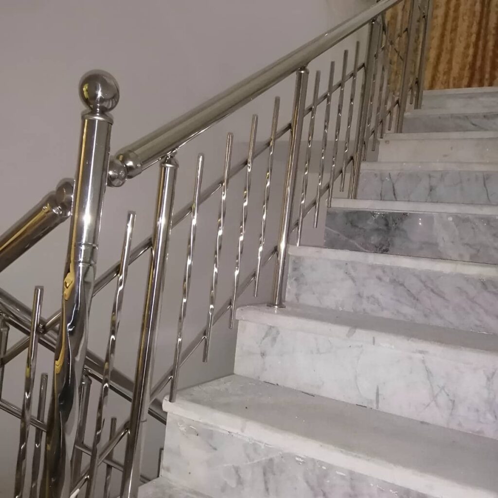 نرده راه پله استیل با دستگیره براق