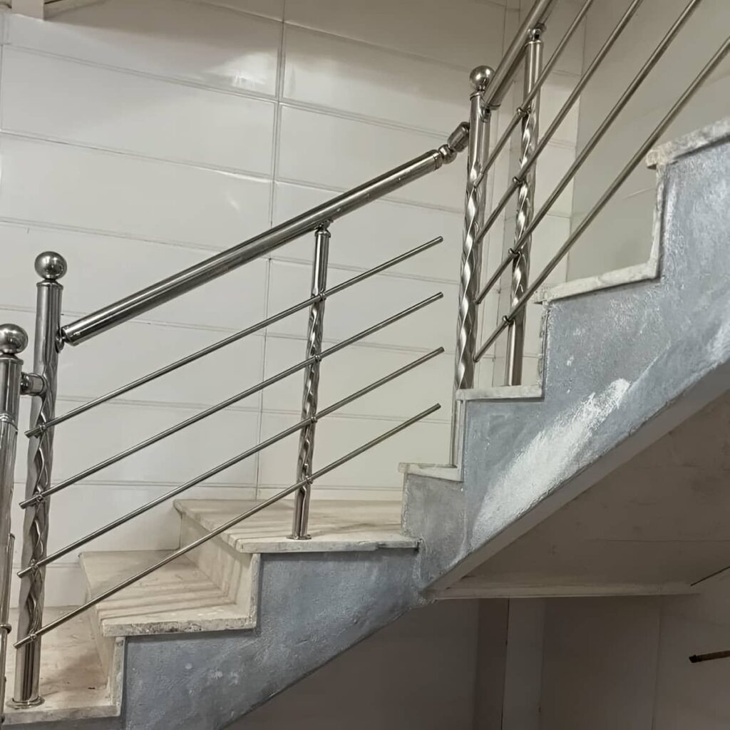 هندریل استیل براق در سنندج برای فضای داخلی هندریل استیل براق در سنندج برای فضای داخلی