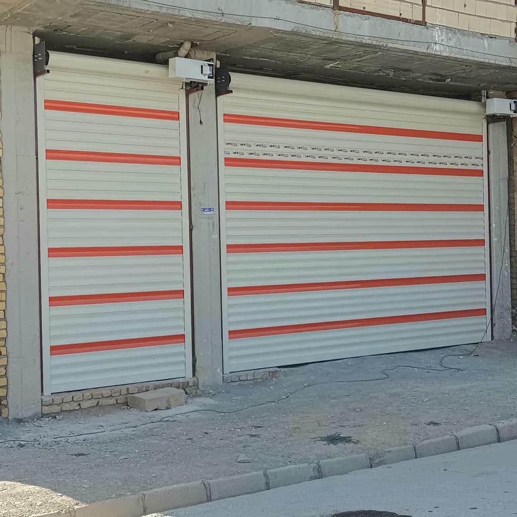 کرکره اتوماتیک خاکستری برای نمای تجاری در استان خوزستان