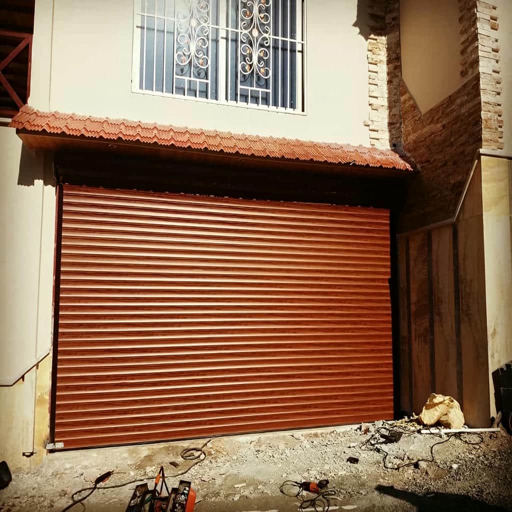 کرکره برقی تیغه فوم دار نمای روبه رو