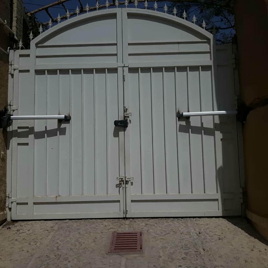 جک درب پارکینگ بازویی برای ورودی در استان خراسان جنوبی مرکز تخصصی فروش جک درب پارکینگ در استان خراسان جنوبی