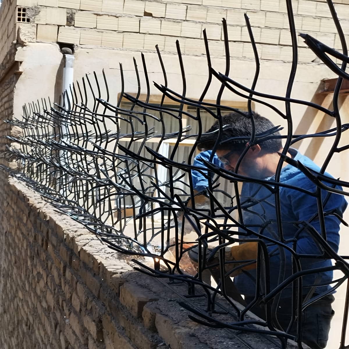 مرکز فروش تخصصی حفاظ دیوار در اردبیل و حومه