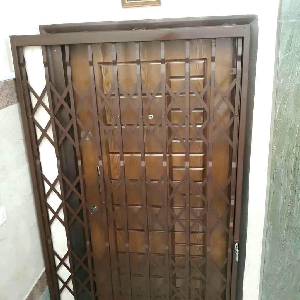 مرکز فروش و سفارش حفاظ درب آکاردئونی در زاهدان و حومه